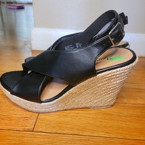 American Eagle Wedges